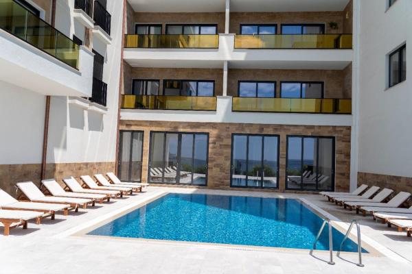 Golden Beach Residence - Luxury Apartments, Buchen Sie Ferienwohnung Hotels mit Pool in Qark Vlora, Schwimmbad