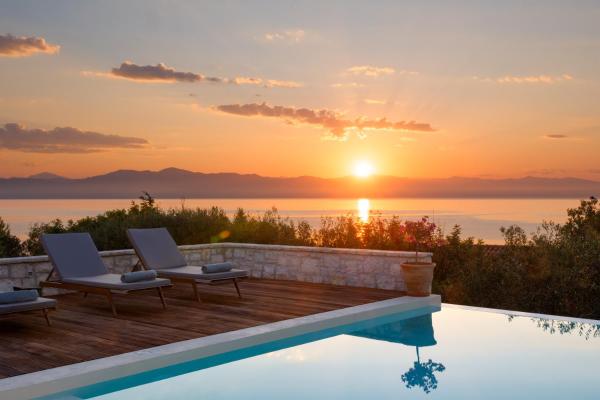 Villa Porto Mongonisi, Book  Hotels in Paxoi with a Pool, Swimming Pool