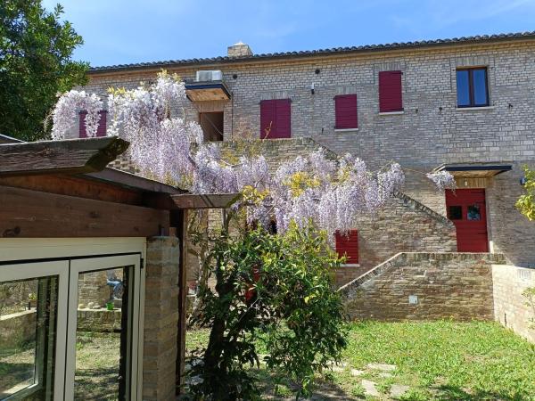 casale Don Ambrosio, Reserva ahora  Hoteles en Abruzos con aparcamiento, Aparcamiento