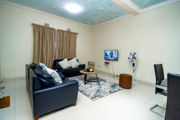 Golf Club Grand Appartement, Prenota  Lubumbashi Repubblica Democratica del Congo