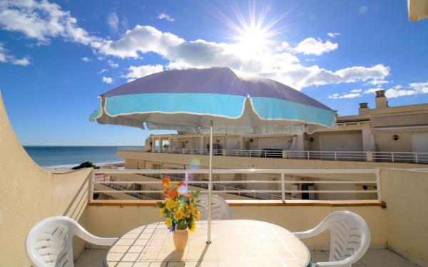 ATICO EN PRIMERA LINEA - Cala Montero Alcoceber Albert Villas, Book  Hotels in Alcossebre with a Pool, Swimming Pool