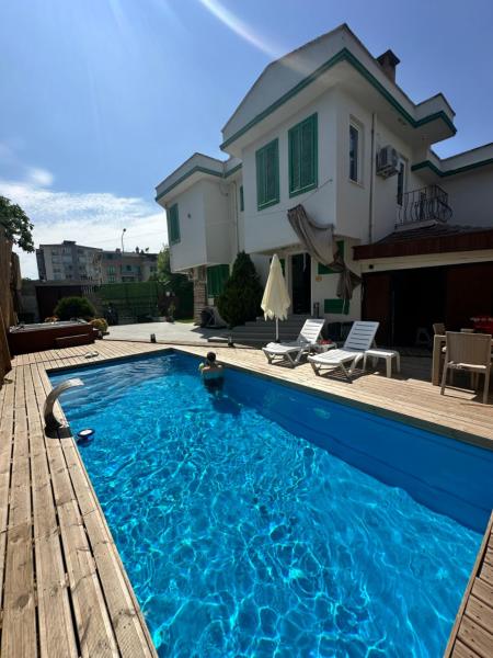 Yeşil Panjurlu Bahçeli Villa, Prenota  Nilufer Regione di Marmara