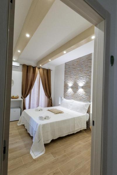 Gios room, Buchen Sie  Peschici Foresta Umbra