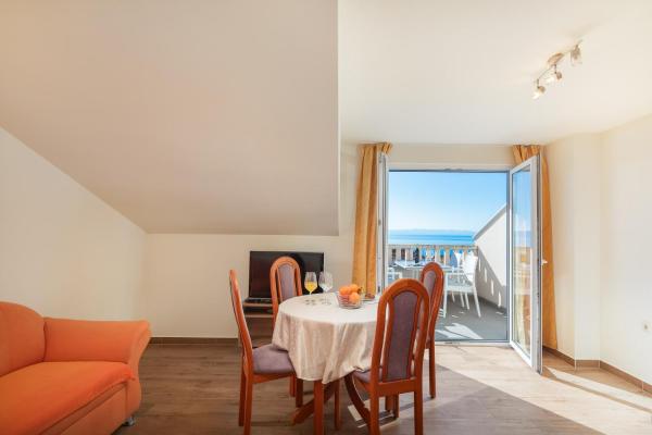 Filip Apartments, Buchen Sie Ferienwohnung Hotels in Gespanschaft Split-Dalmatien mit Parkplatz, Parkplätze
