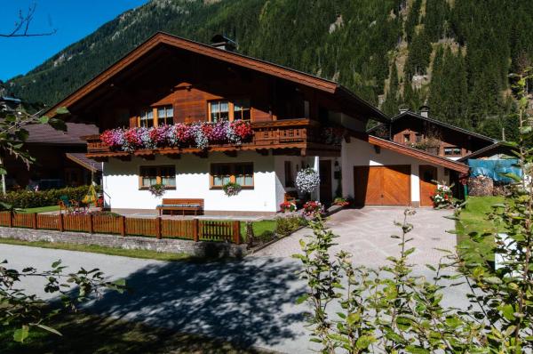Ferienwohnung Maria Erlsbacher, Prenota Appartamento Hotel a Tirolo con parcheggio, Parcheggio