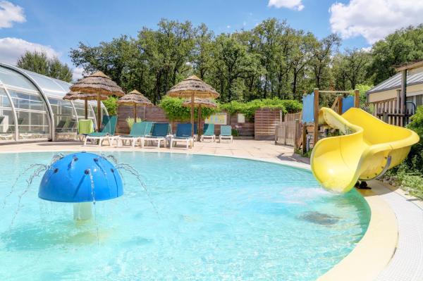 Camping La Mignardière, Reserva ahora  Hoteles con piscina en Centro, Piscina