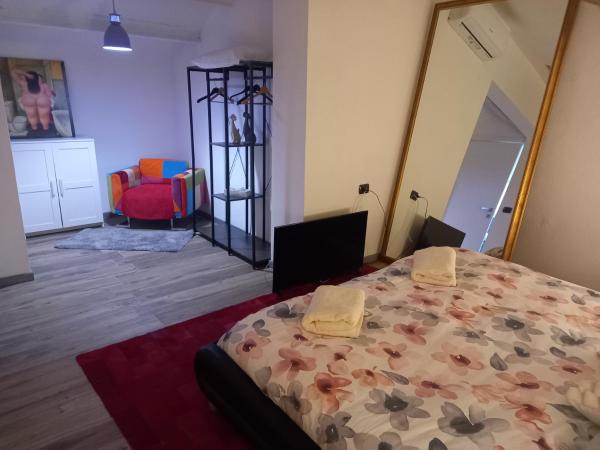 Room in arena in fiera, Prenota  Hotel a Veneto con parcheggio, Parcheggio