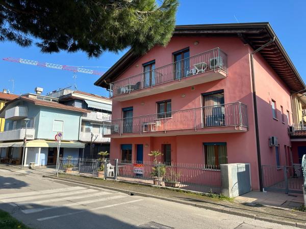 Residence Guardamar - Agenzia Cocal, Reserva ahora  Hoteles en Véneto con aparcamiento, Aparcamiento