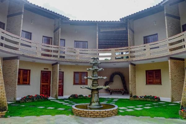 Ap Classic - Pousada Flor da Serra - Mulungu, Reserva ahora  Hoteles en Noreste de Brasil con aparcamiento, Aparcamiento