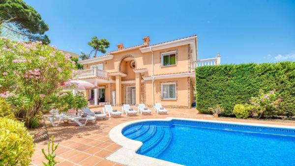 Costacabana - Villa Primavera, Prenota  Hotel a Costa Brava con piscina, Piscina