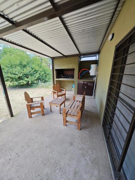 "La Cele" en Potrero de Garay - Barrio a 4 cuadras de Ruta y 2 del Rio San Pedro Casa completa en barrio Villa Ciudad América Potrero de garay, preparada para 7 personas, dos familias pueden ser menos personas, Prenota  Hotel a Córdoba con piscina, Piscina
