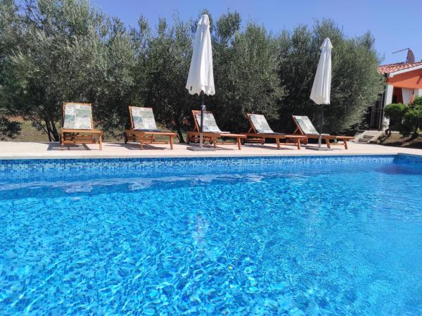 Villa Dorina, Prenota  Barban Istria