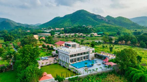 Mountain Creek Villa Udaipur, Prenota Hotel Hotel a Rajasthan con piscina, Piscina