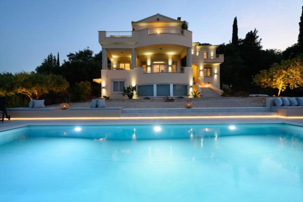 Aeras Luxury Villa, Réserver  Kastanéa 