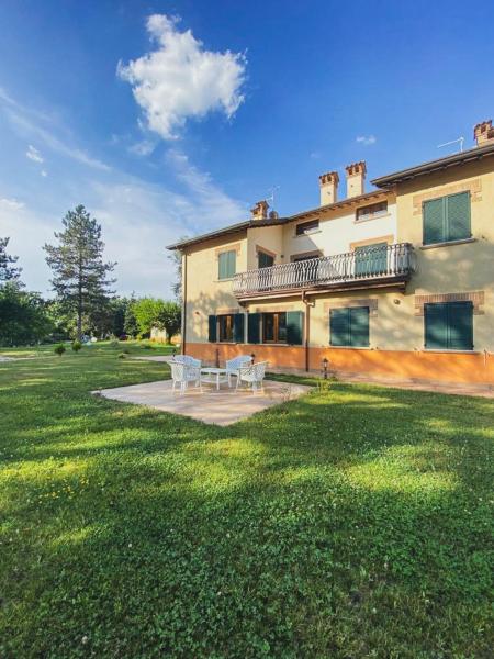 Villa Tadina, Buchen Sie  Gualdo Tadino Umbrien