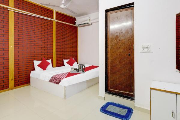 Hotel O Cozy Rooms, Réserver  Surate Gujarat