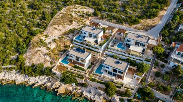Villa Plava Voda Luxury Villas, Buchen Sie  Hotels in Gespanschaft Split-Dalmatien mit Pool, Schwimmbad