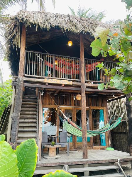 Coco Lodge & Surf, vista al mar, Reserva ahora  Hoteles en Magdalena con aparcamiento, Aparcamiento