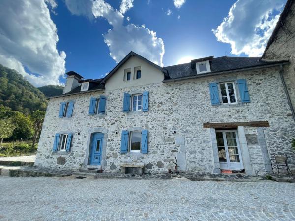 Le Val Éveillé 4 étoiles - maison de maître de 1773, Book  Arudy Pyrenees National Park