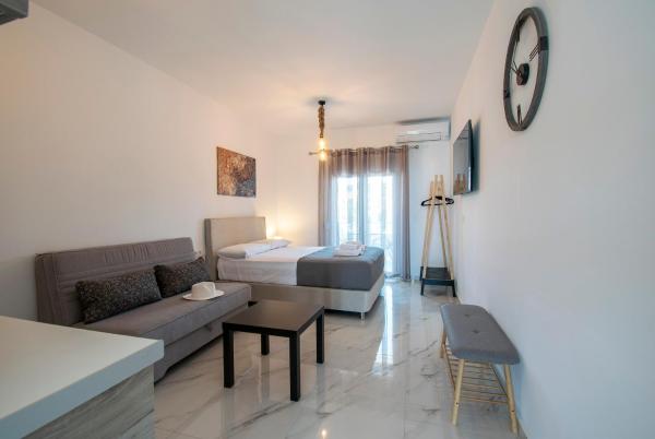 Nikiti Central Suites 3 by Travel Pro Services, Prenota Hotel Nikiti 