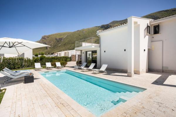 Grande Villa privata con piscina a Scopello, Buchen Sie  Hotels mit Pool in Sizilien, Schwimmbad