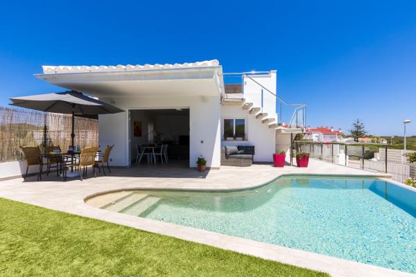 Villa Vistamar, Buchen Sie  Hotels in Menorca mit Parkplatz, Parkplätze