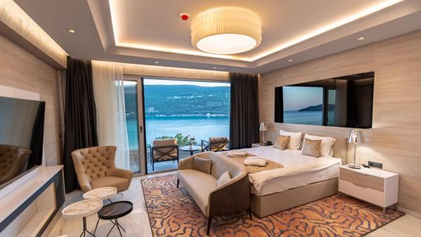 Garni Hotel Kruso, Reserva ahora  Hoteles en Herceg Novi con piscina, Piscina