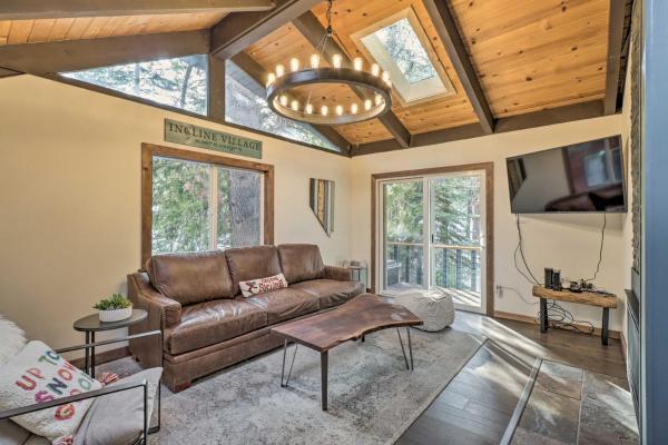 2 Mi to Beach Incline Village Cabin with Patio, Buchen Sie  Hotels in Missouri mit Parkplatz, Parkplätze