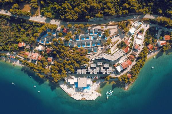 MORENIA Park Villas, Buchen Sie  Hotels in Gespanschaft Split-Dalmatien mit Pool, Schwimmbad
