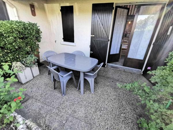 Résidence Village Merlin - VILLA T2 MEZZANINE 4 couchages PORT LEUCATE MAE-6954, Réserver  Leucate Corbières