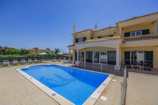 Villa Carvalho by Villa Plus, Prenota  Hotel a Algarve con parcheggio, Parcheggio