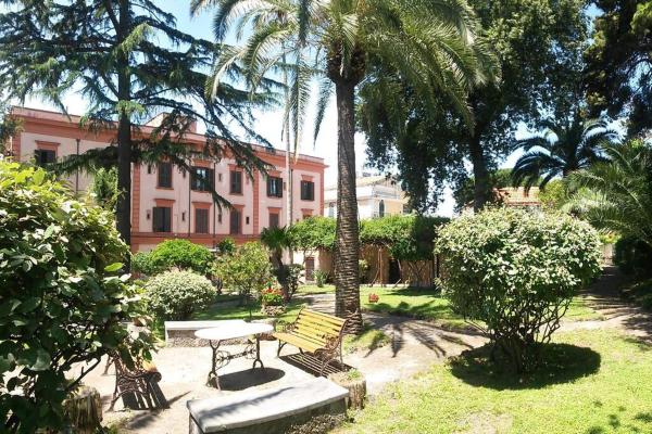 Il guardiano di Villa Falco, Buchen Sie  Hotels in Ercolano mit Parkplatz, Parkplätze