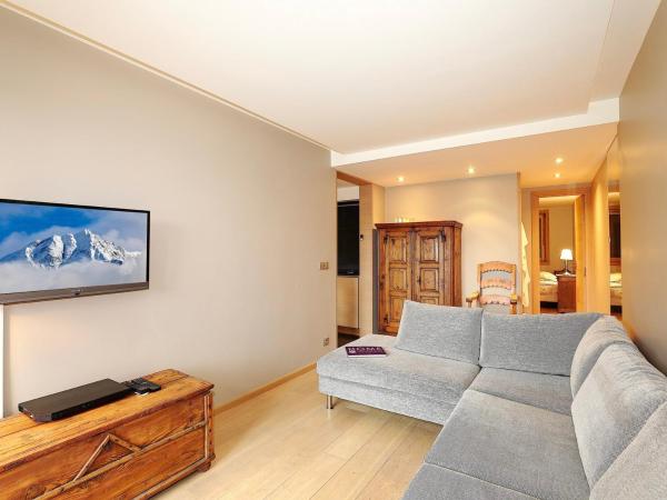 Appartement élégant à Courchevel Village, 3 chambres, animaux acceptés - FR-1-575-33, Prenota  Hotel a Alvernia con parcheggio, Parcheggio