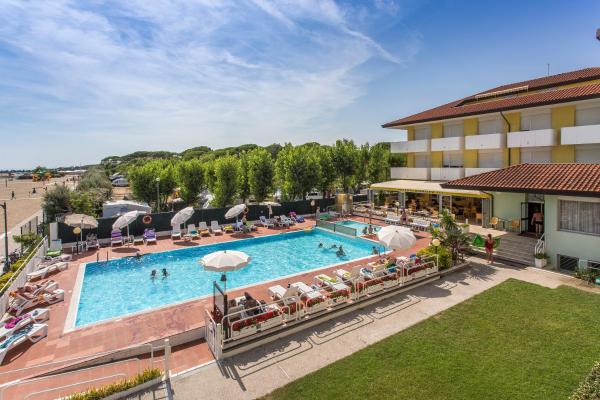 Hotel Europa, Reserva ahora  Hoteles en Véneto con piscina, Piscina