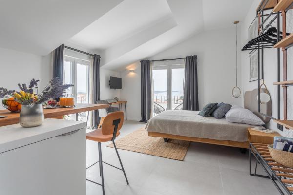 Hvar Top View Apartments, Prenota Appartamento Città di Lesina 