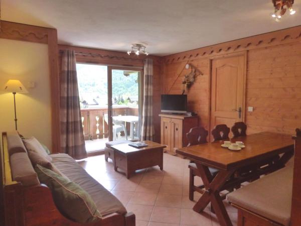 Appartement 3 pièces pour 6 à Méribel Village, accès piscine et Wi-Fi - FR-1-411-406, Prenota  Hotel a Alvernia con parcheggio, Parcheggio