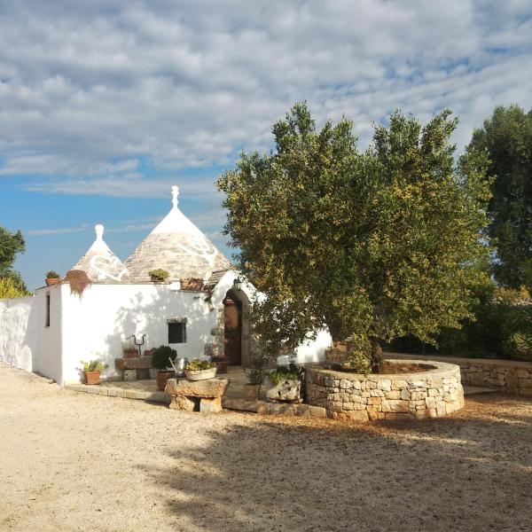 Piccolo Trullo Ostunese Le Jardin de Sophie Centre de massage holistique, Buchen Sie  Hotels in Itria-Tal mit Parkplatz, Parkplätze