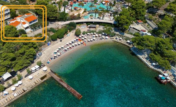 Villa Hosta Apartments, Prenota Appartamento Città di Lesina 