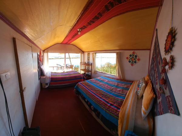 Uros Titicaca Khantaniwa Lodge, Prenota  Uros Puno