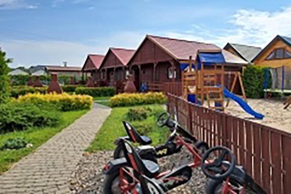 Domki Letniskowe Tusiaczek, Reserva ahora  Hoteles en Pomerania Occidental con piscina, Piscina