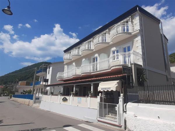 Hotel da Alfredo, Buchen Sie  Hotels in Cilento Coast mit Parkplatz, Parkplätze