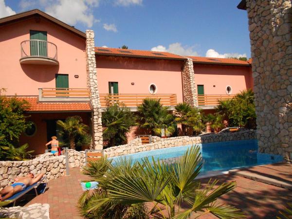 Ville Rio, Reserva ahora  Hoteles en Véneto con piscina, Piscina