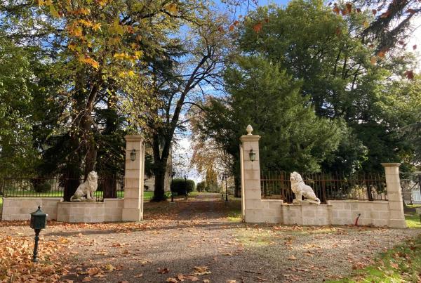 Orangerie du Château Marith - Tonneins Aiguillon Marmande - Séjour touristique et Soirée étape, Reserva ahora  Hoteles en Aquitania con aparcamiento, Aparcamiento