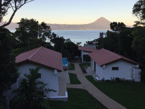 Villas Casteletes, Prenota  Hotel con piscina a Sao Jorge Island, Piscina