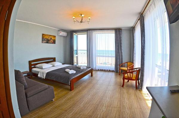 Hotel Golden Beach, Buchen Sie  Hotels in Odessa region mit Parkplatz, Parkplätze