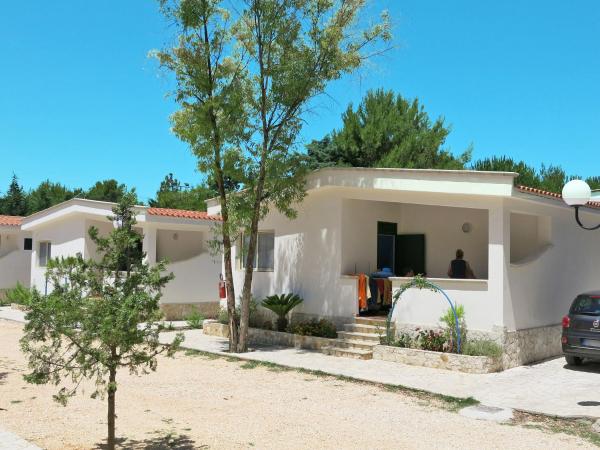 Holiday Home Villaggio San Pablo-4 by Interhome, Buchen Sie  Vieste Foresta Umbra