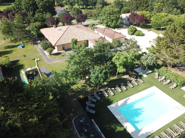 Le Hameau de Saintonge, Réserver  Tonnay-Boutonne 