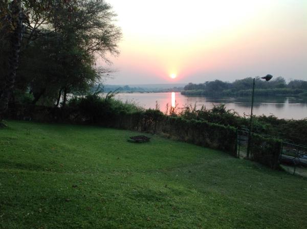 Sundowner Lodge, Reserva ahora  Hoteles con piscina en Hwange, Piscina