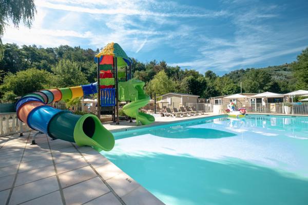 Camping Le Parc des Monges, Prenota  Auribeau-sur-Siagne Route du Mimosa