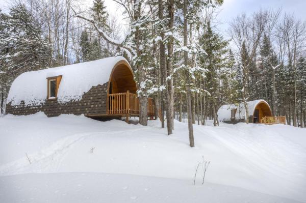 Camping Aventure Mégantic, Prenota  Hotel con piscina a Québec, Piscina